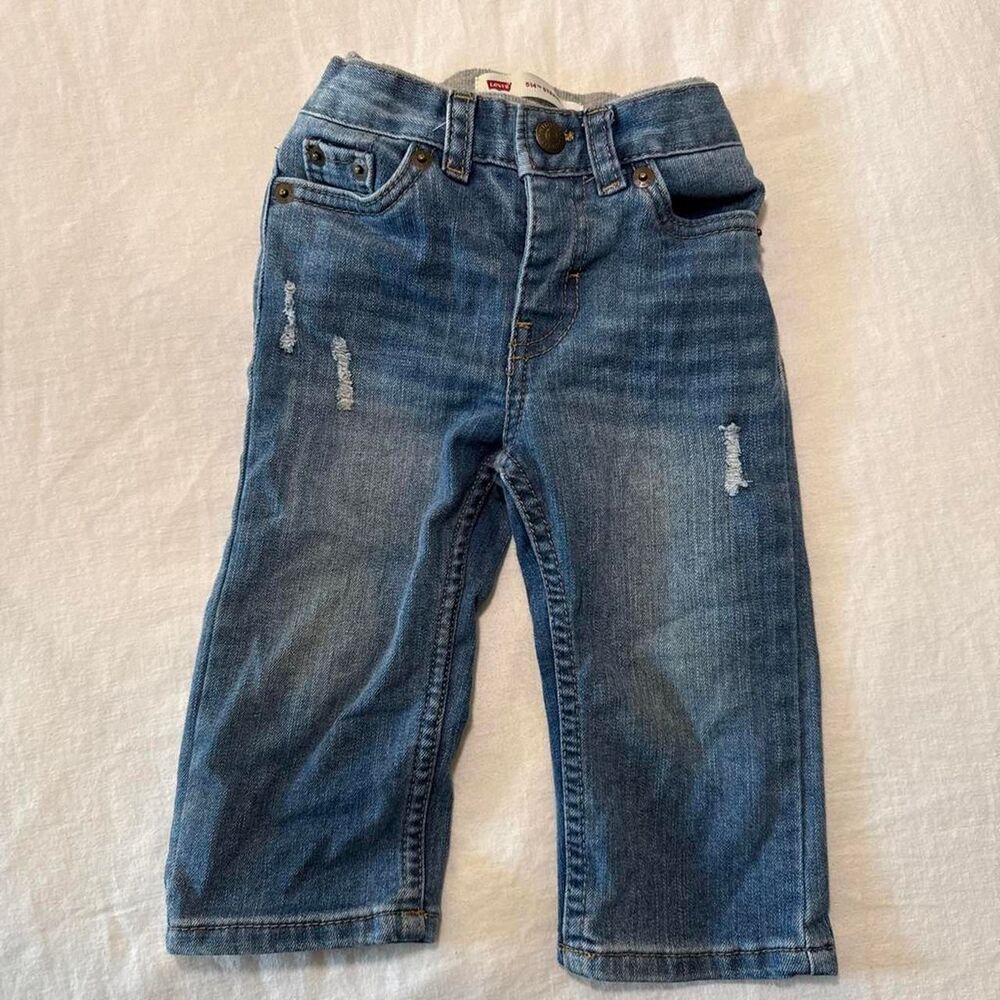 Levi-s Men's Blue and Navy Jeans